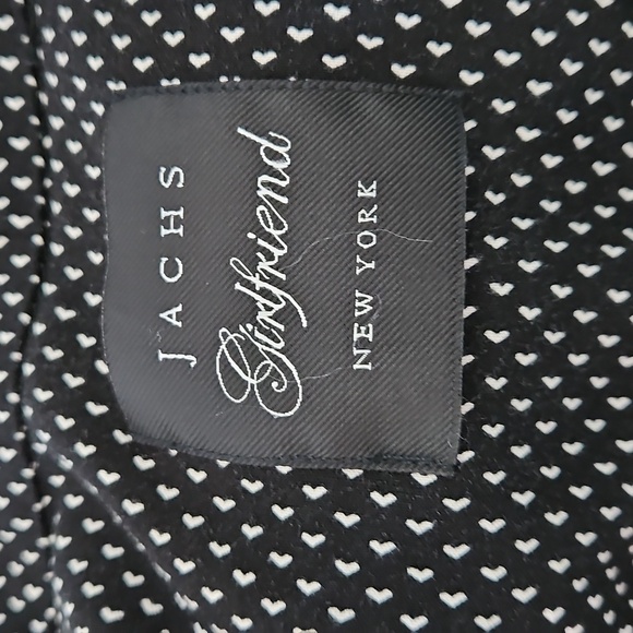 JACHS Black and White HEART Women's Top - Picture 3 of 5